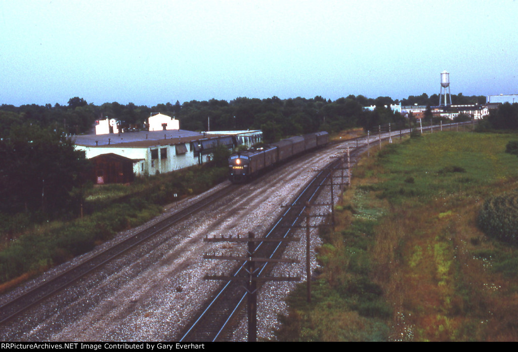 CR E8A 4020 - Conrail "OCS" - Office Car Special